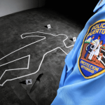 Hombre es asesinado a tiros en urbanización